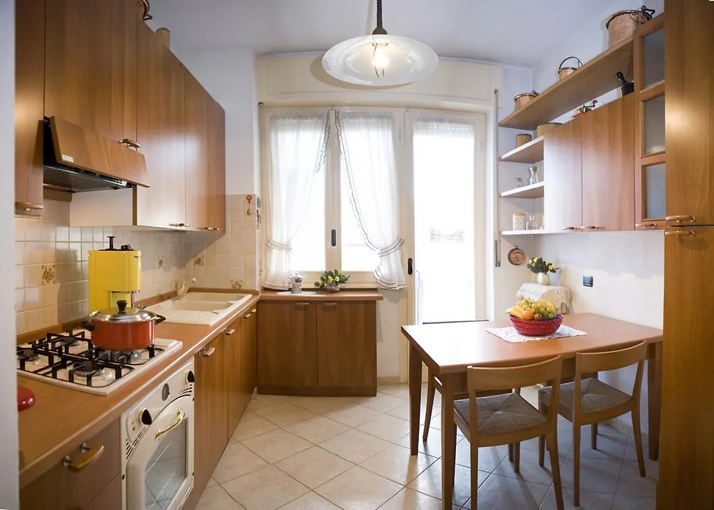 Silky House Apartment Como
