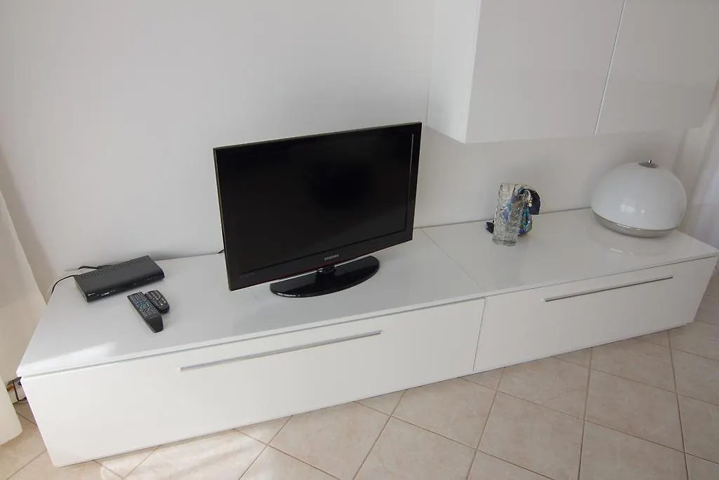 Silky House Apartment Como